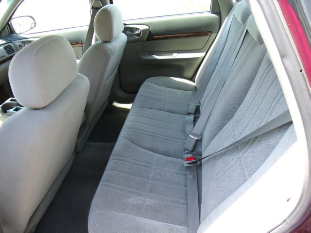 2003 Chevrolet Impala Base