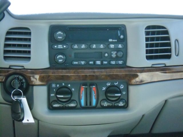 2003 Chevrolet Impala Base
