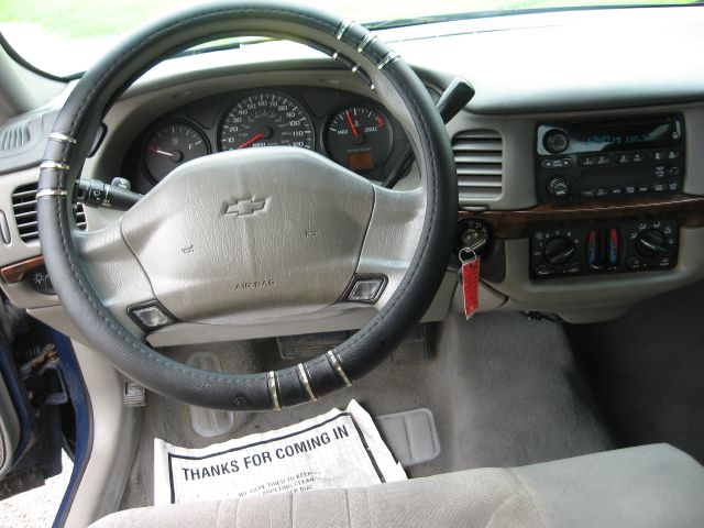 2003 Chevrolet Impala Base