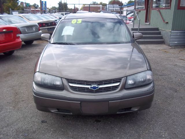 2003 Chevrolet Impala Base