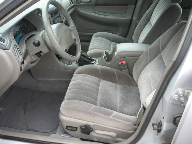 2003 Chevrolet Impala Base