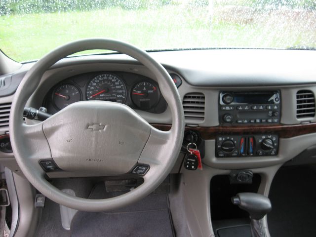 2003 Chevrolet Impala Base