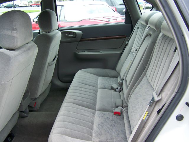 2003 Chevrolet Impala Base