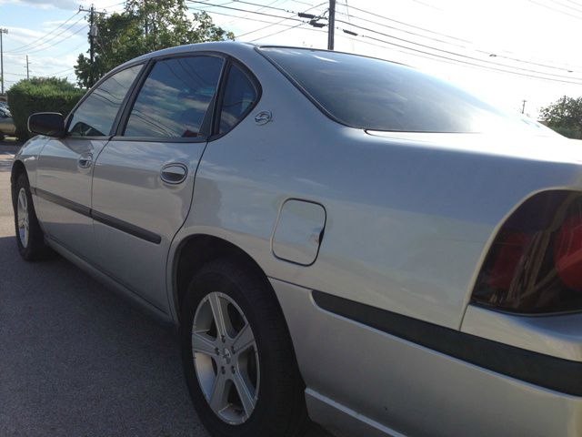 2003 Chevrolet Impala Base