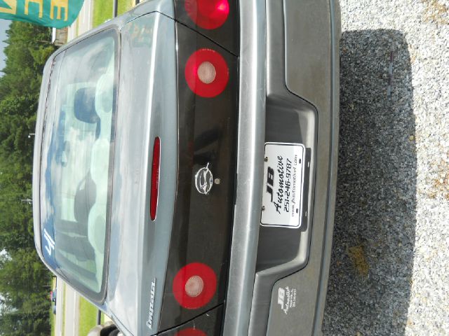 2004 Chevrolet Impala Base