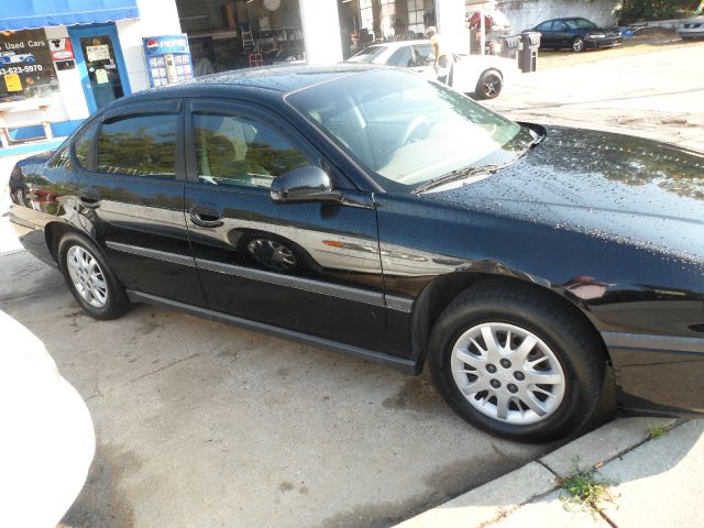2004 Chevrolet Impala Base