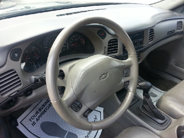 2004 Chevrolet Impala 4dr Sdn Auto (natl) Hatchback