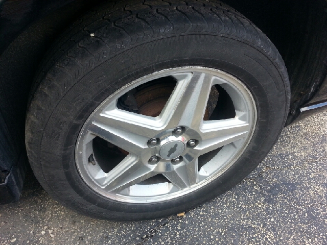 2004 Chevrolet Impala 4dr Sdn Auto (natl) Hatchback