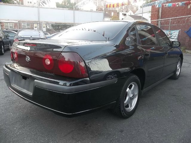 2004 Chevrolet Impala Base