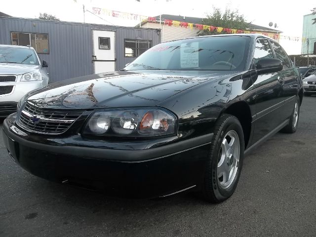 2004 Chevrolet Impala Base