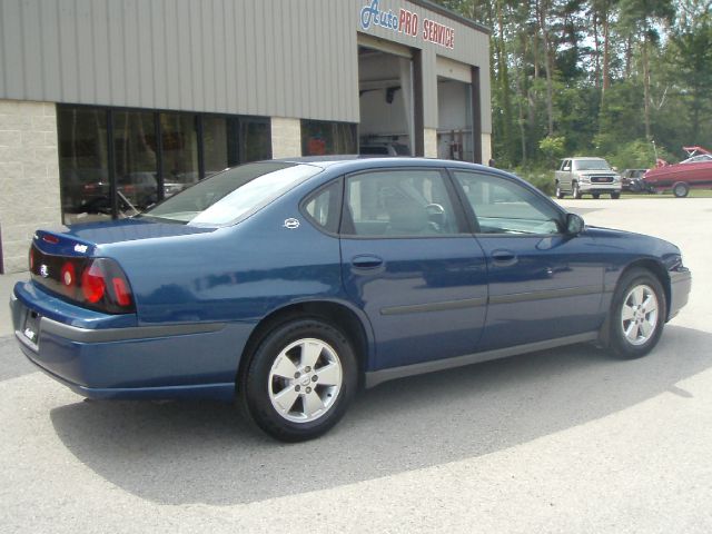 2004 Chevrolet Impala Base