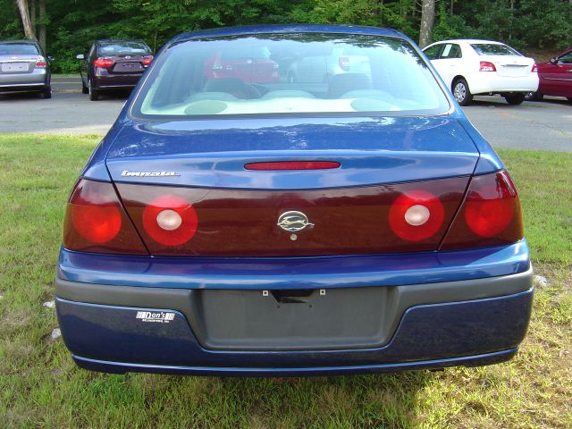 2004 Chevrolet Impala Base