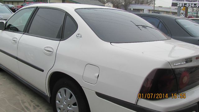 2004 Chevrolet Impala Base