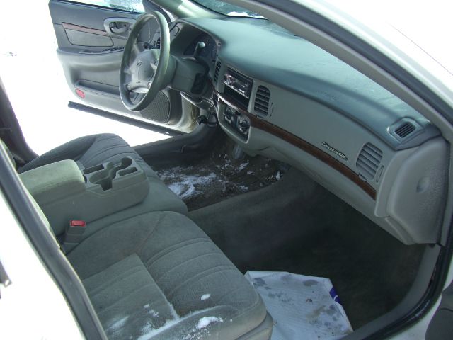 2004 Chevrolet Impala Base