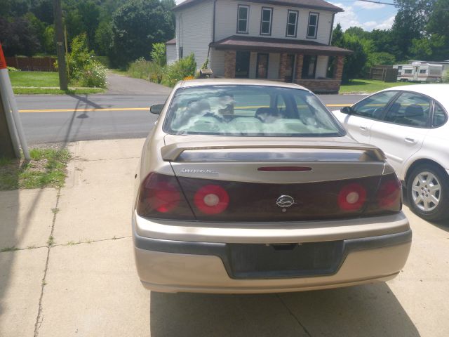 2004 Chevrolet Impala Base