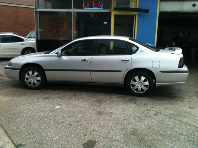 2004 Chevrolet Impala Base