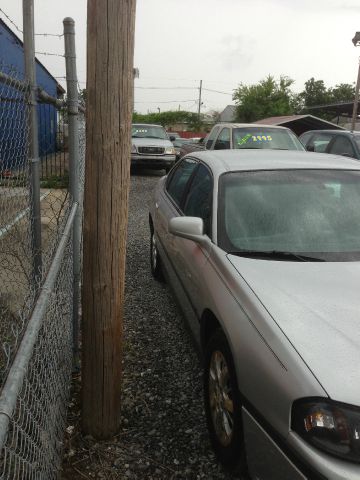 2004 Chevrolet Impala Base