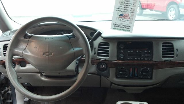 2004 Chevrolet Impala Base