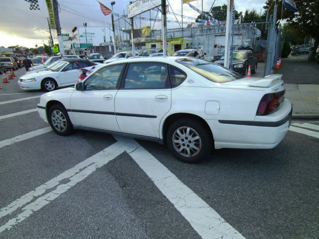2004 Chevrolet Impala Base