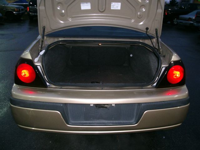 2004 Chevrolet Impala Base
