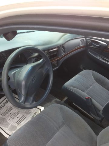 2005 Chevrolet Impala Base