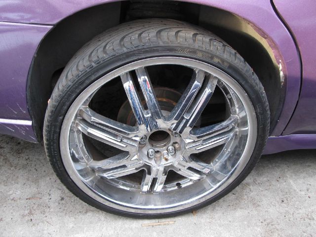 2005 Chevrolet Impala Base