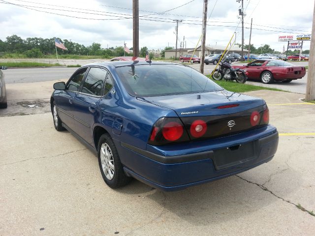 2005 Chevrolet Impala Base