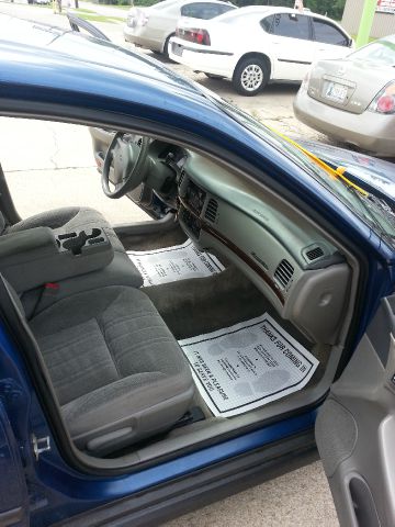 2005 Chevrolet Impala Base
