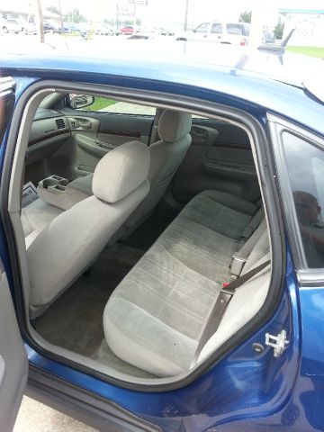 2005 Chevrolet Impala Base