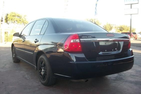 2005 Chevrolet Impala Unknown