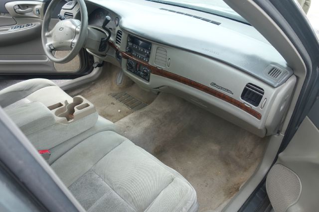 2005 Chevrolet Impala Base