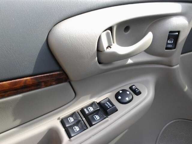 2005 Chevrolet Impala Unknown