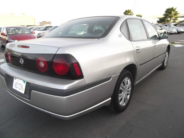 2005 Chevrolet Impala Base