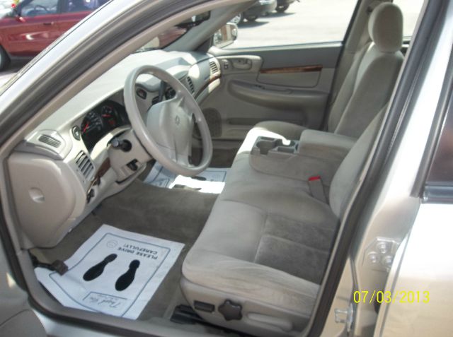 2005 Chevrolet Impala Base