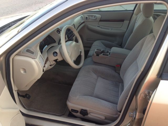 2005 Chevrolet Impala Base