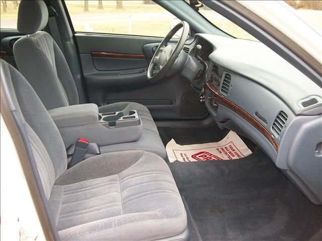 2005 Chevrolet Impala Base