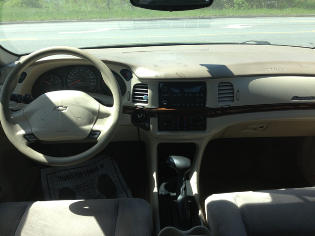 2005 Chevrolet Impala Base