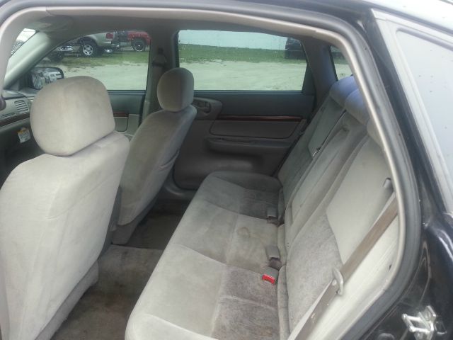 2005 Chevrolet Impala Base