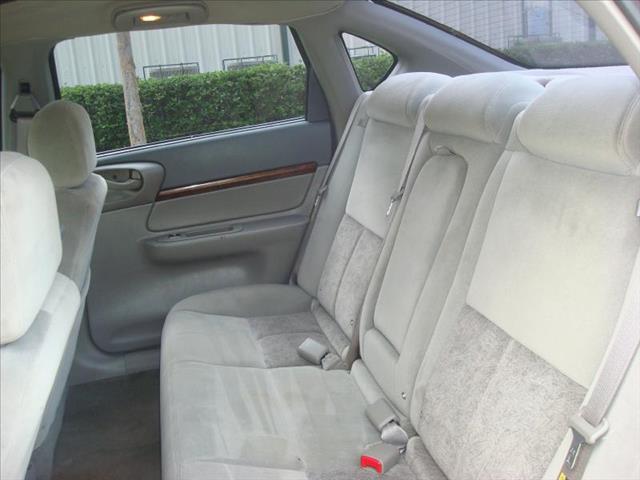 2005 Chevrolet Impala Base