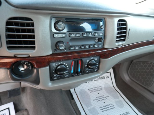 2005 Chevrolet Impala SL1