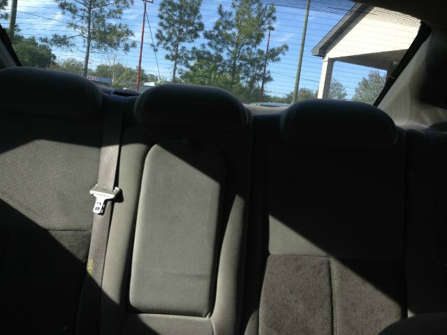 2005 Chevrolet Impala Base