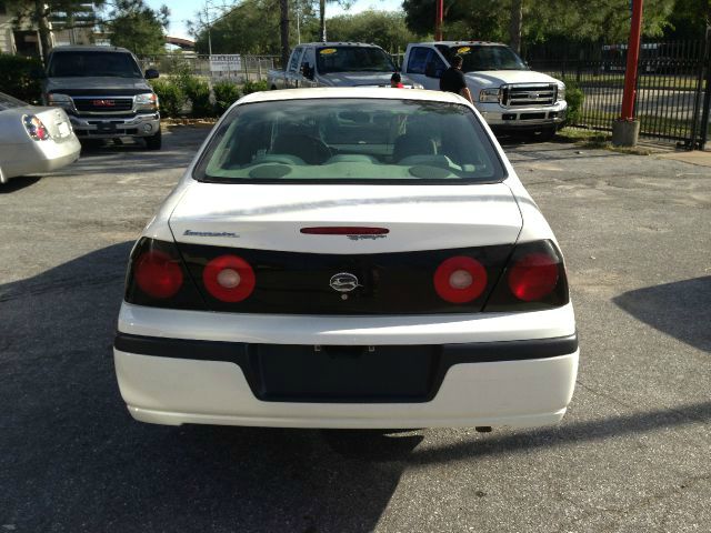 2005 Chevrolet Impala Base