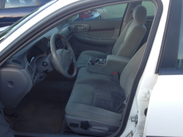 2005 Chevrolet Impala Base