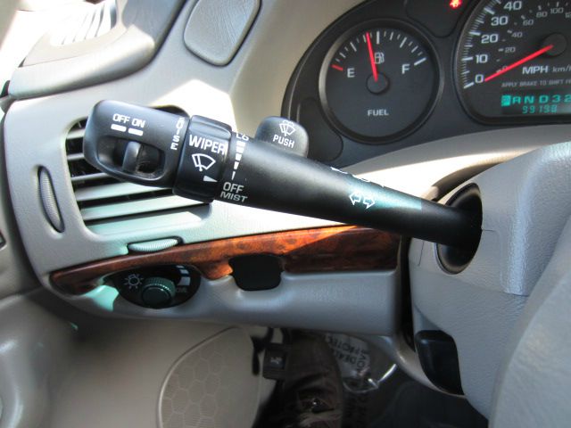 2005 Chevrolet Impala Base