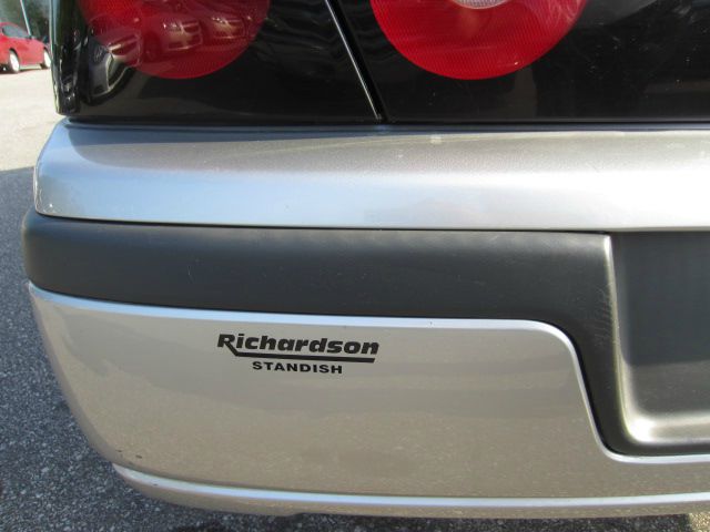 2005 Chevrolet Impala Base