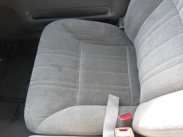 2005 Chevrolet Impala Base