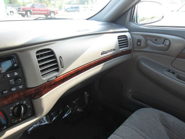 2005 Chevrolet Impala Base