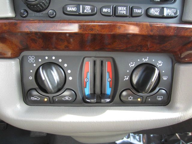 2005 Chevrolet Impala Base