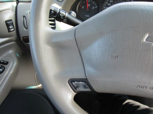 2005 Chevrolet Impala Base