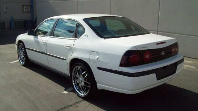 2005 Chevrolet Impala Base